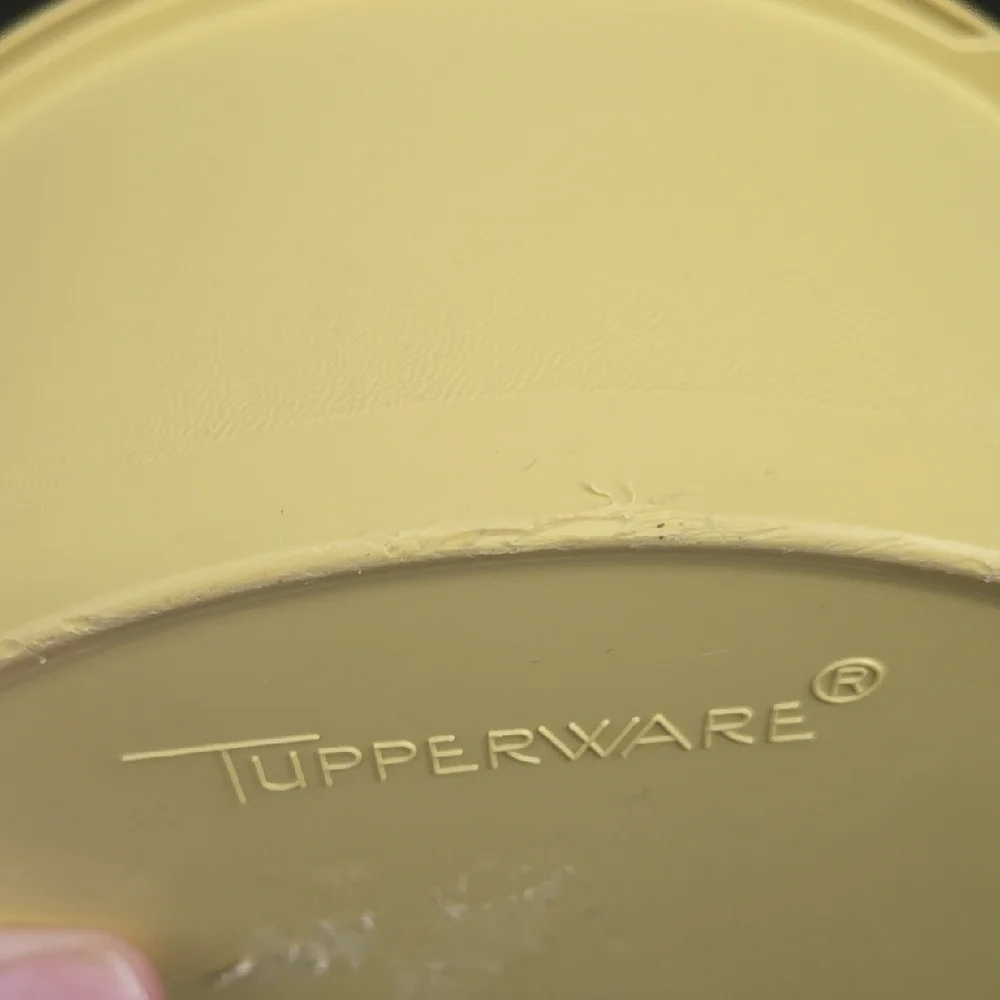 Vintage Tuppeware Yellow Servalier Food Storage Container 1204 and 1205 - Picture 4 of 5